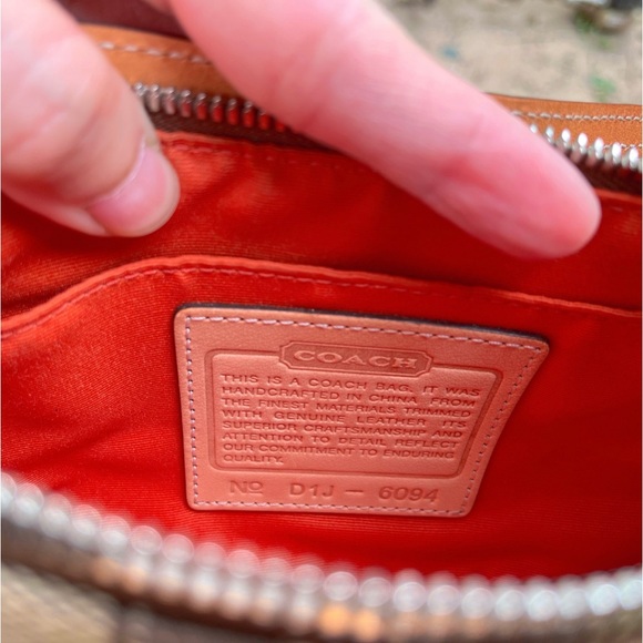 ❌SOLD FB❌ 100% Authentic vintage/Y2K Coach Signature Demi Beige style 6094 Purse - Picture 3 of 8